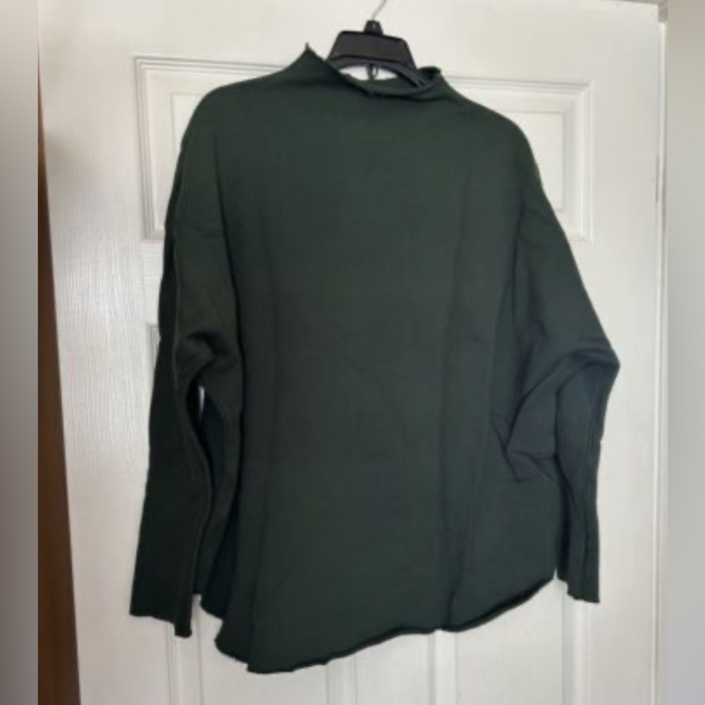 Frank & Eileen Effie Long Sleeve Funnel Neck Caplet Sweatshirt size L evergreen
